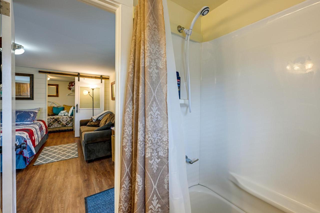 Pet-Friendly Vacation Rental Cabin In Whittier Exterior foto