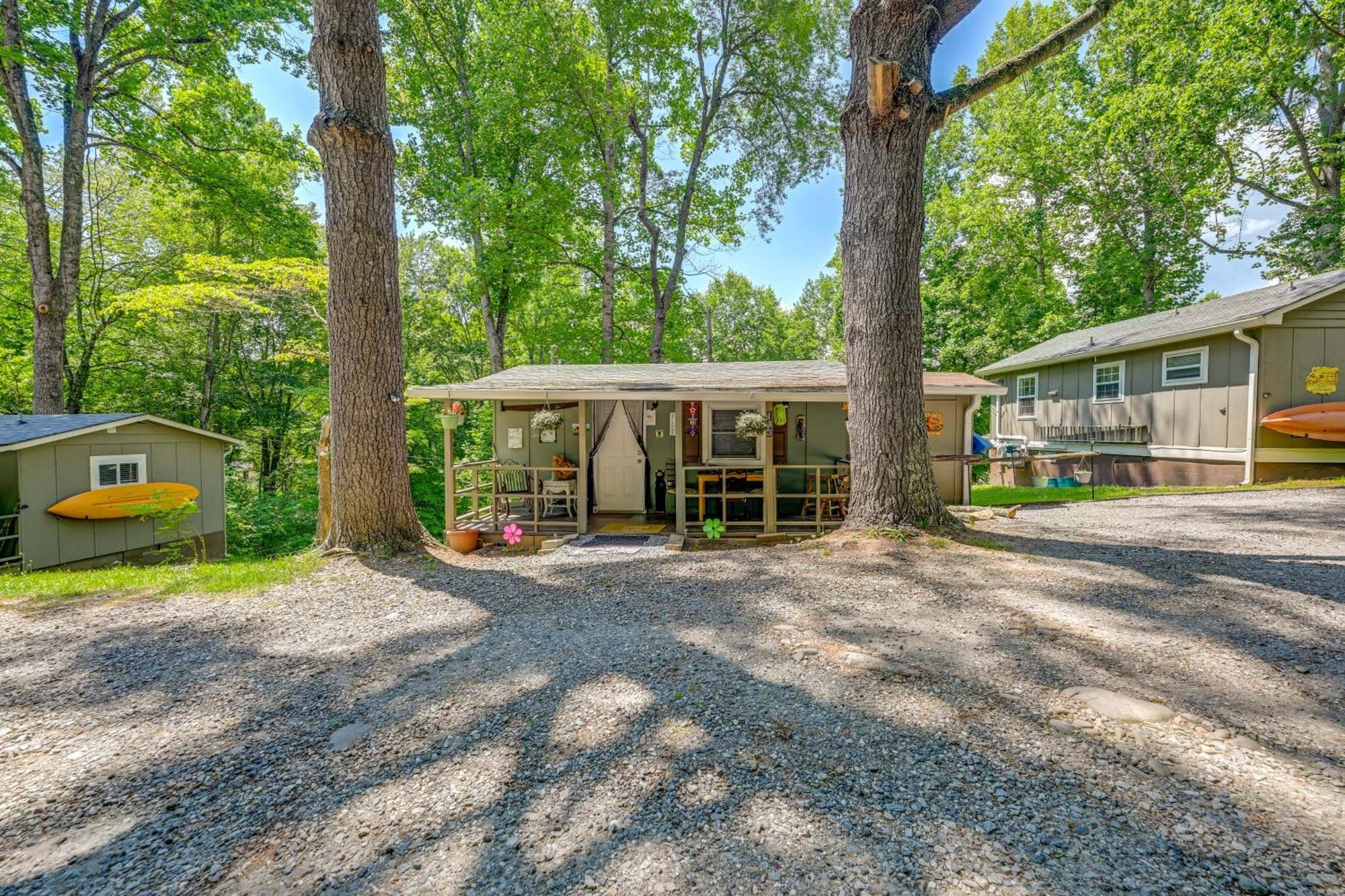 Pet-Friendly Vacation Rental Cabin In Whittier Exterior foto